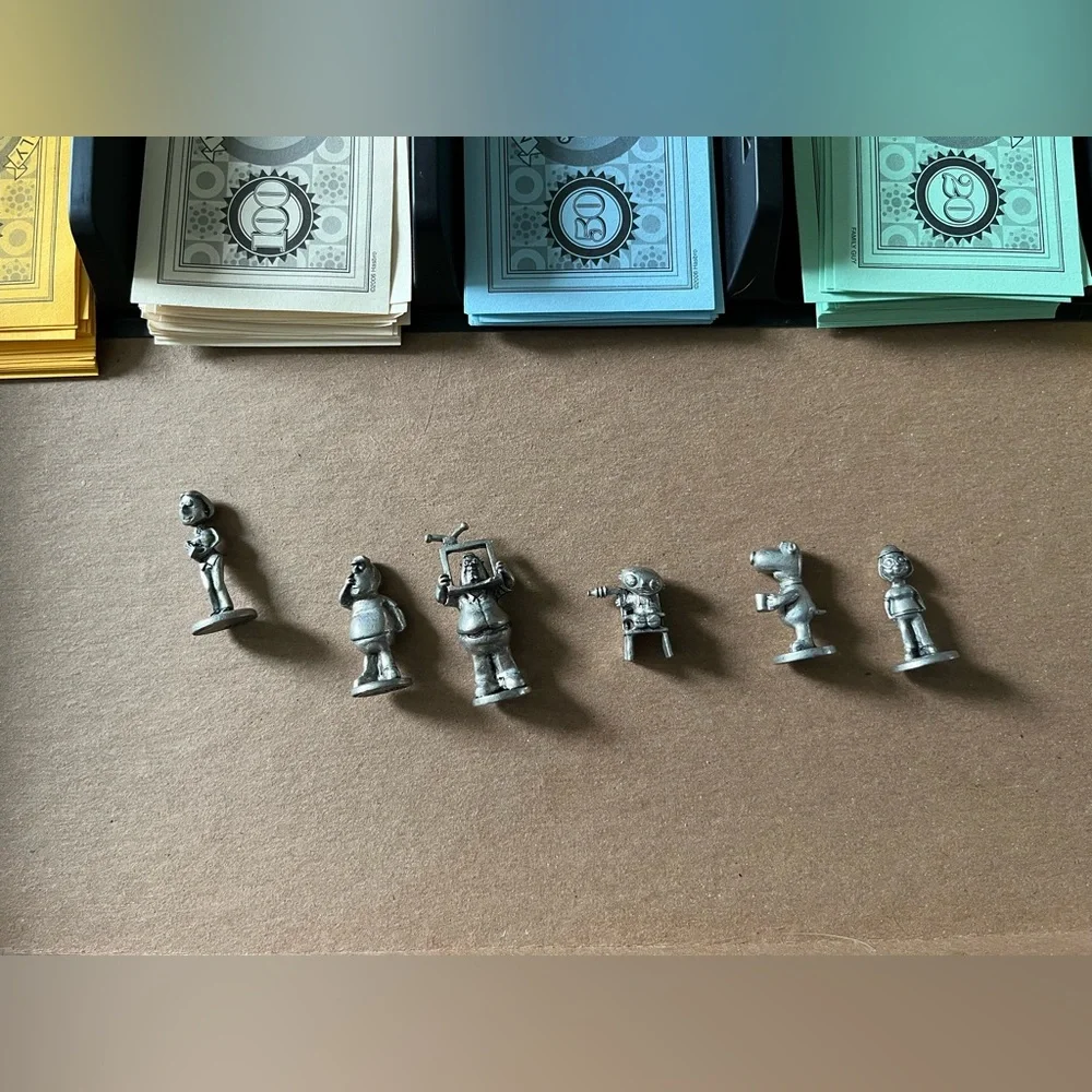 Vintage ‘06 Monopoly The Family Guy Collector’s Edition Pewter pieces board game